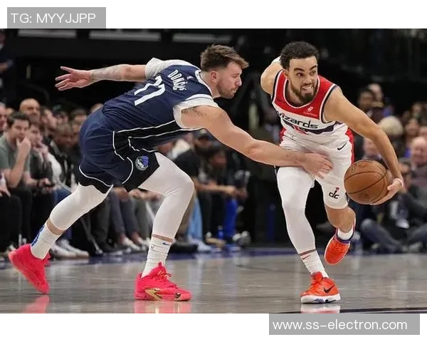 东契奇狂砍73分刷新现役得分纪录独行侠强势终结太阳11连胜之旅